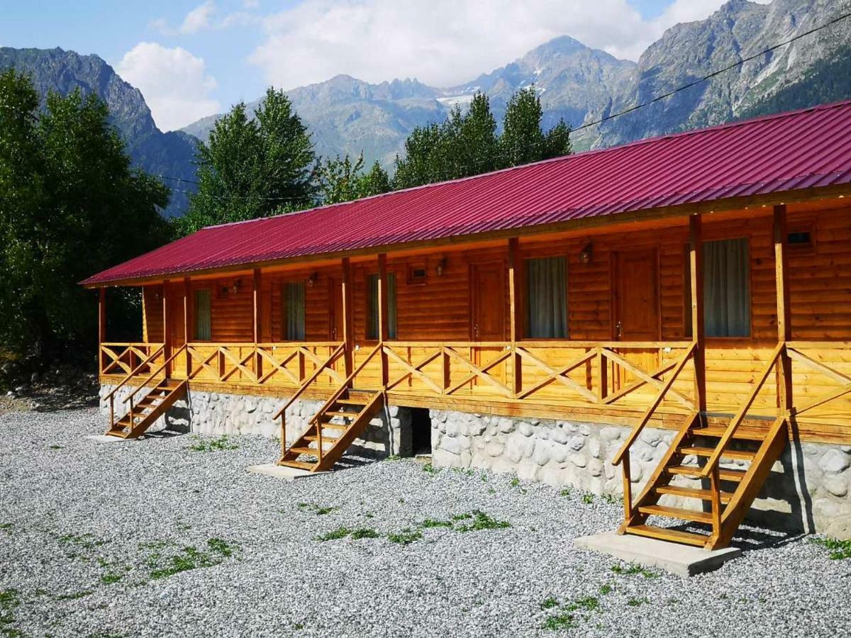 Hotel Ushba Hill Mestia Bagian luar foto