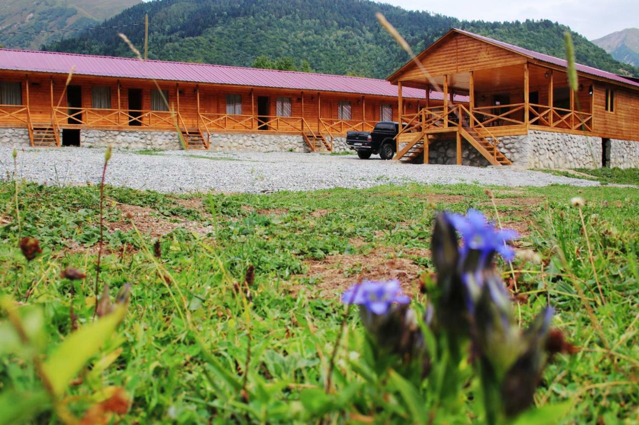 Hotel Ushba Hill Mestia Bagian luar foto