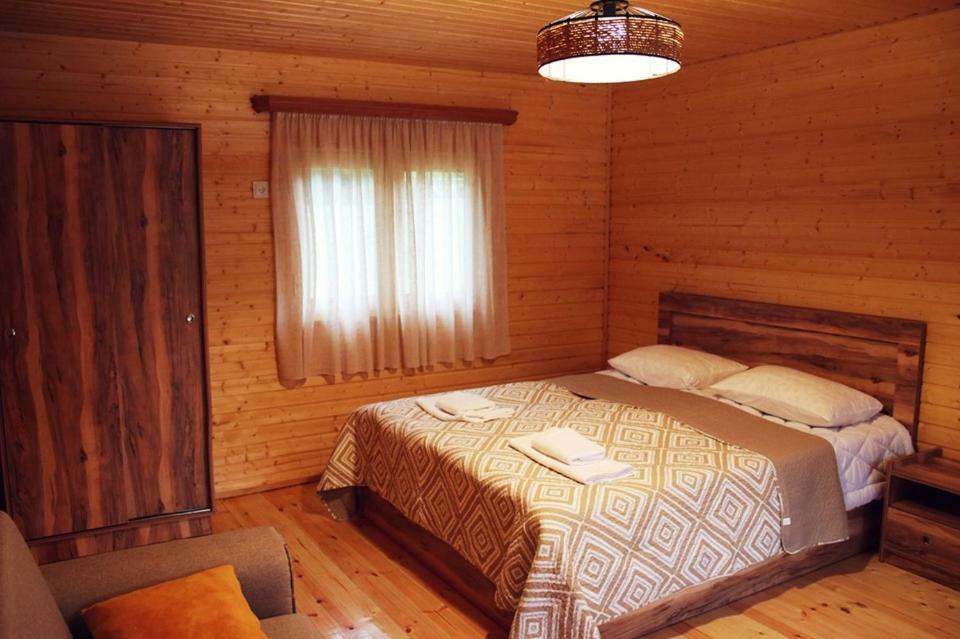 Hotel Ushba Hill Mestia Bagian luar foto